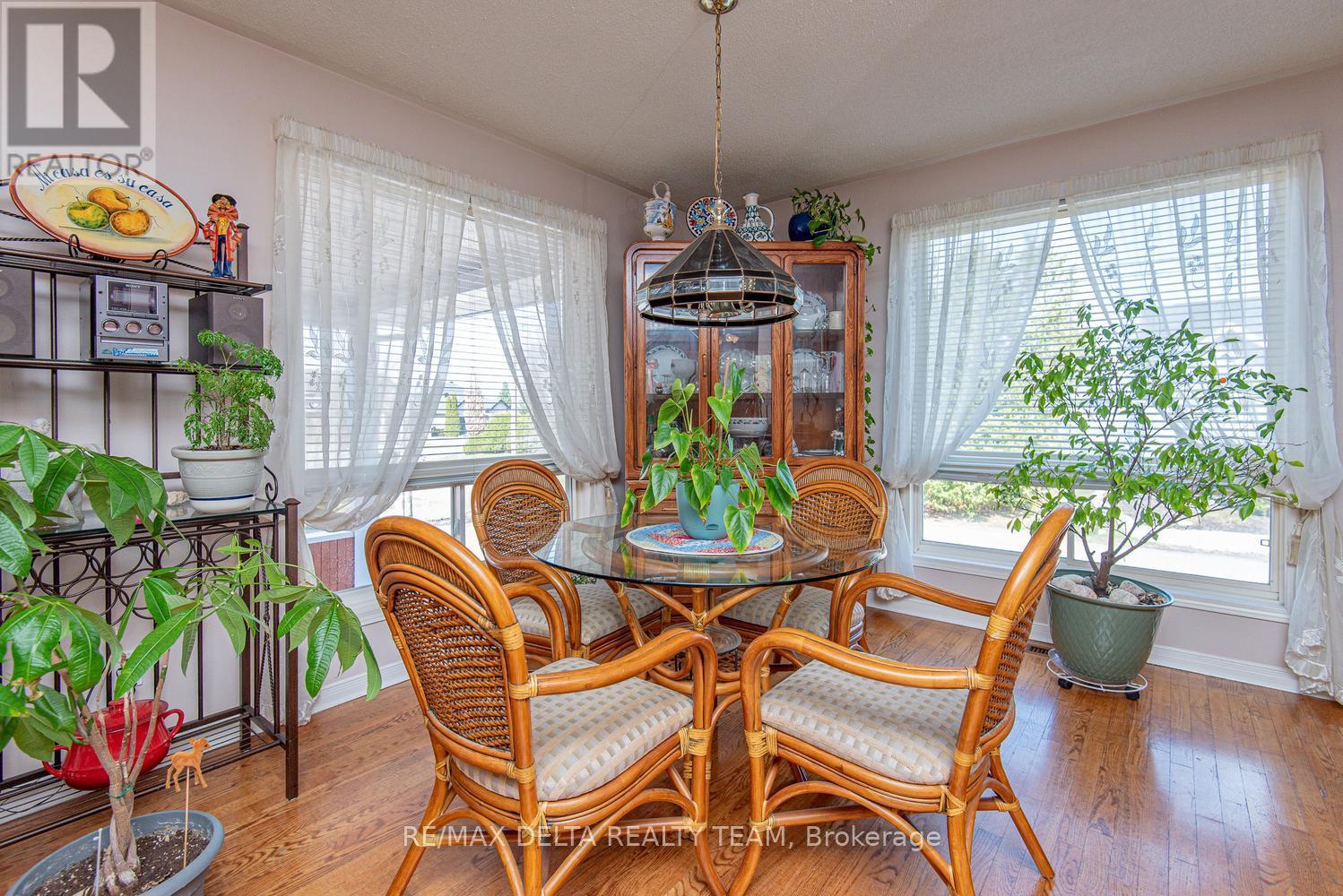 892 Scott Dupuis Way, Ottawa, Ontario  K1C 3A7 - Photo 11 - X13814168