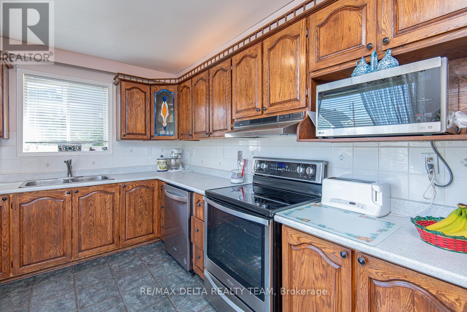 892 Scott Dupuis Way, Ottawa, Ontario  K1C 3A7 - Photo 13 - X13814168