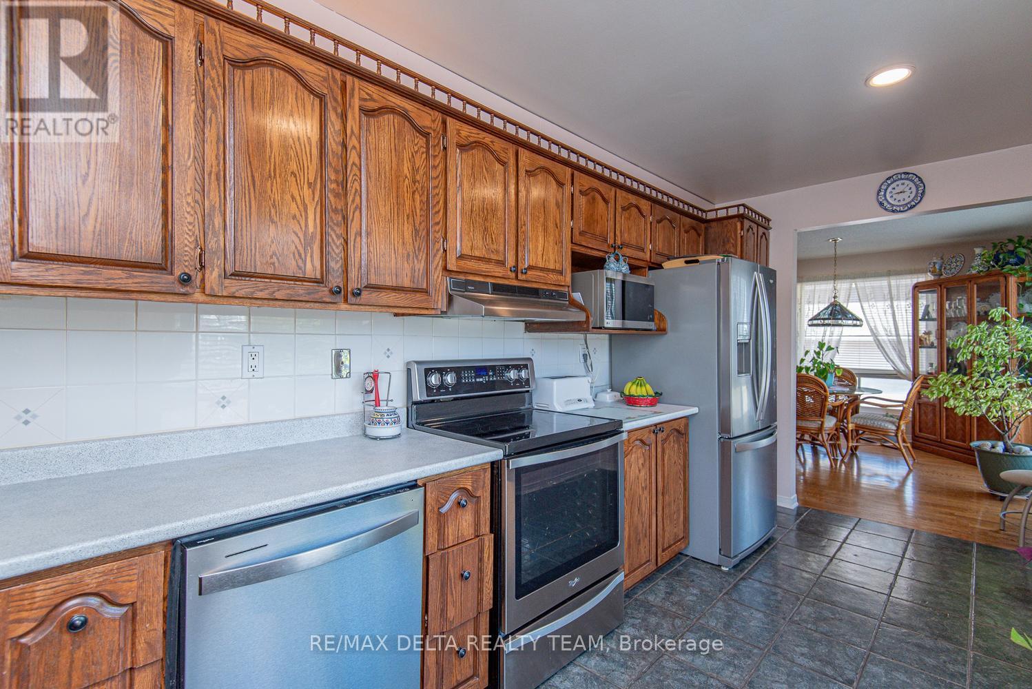 892 Scott Dupuis Way, Ottawa, Ontario  K1C 3A7 - Photo 16 - X13814168
