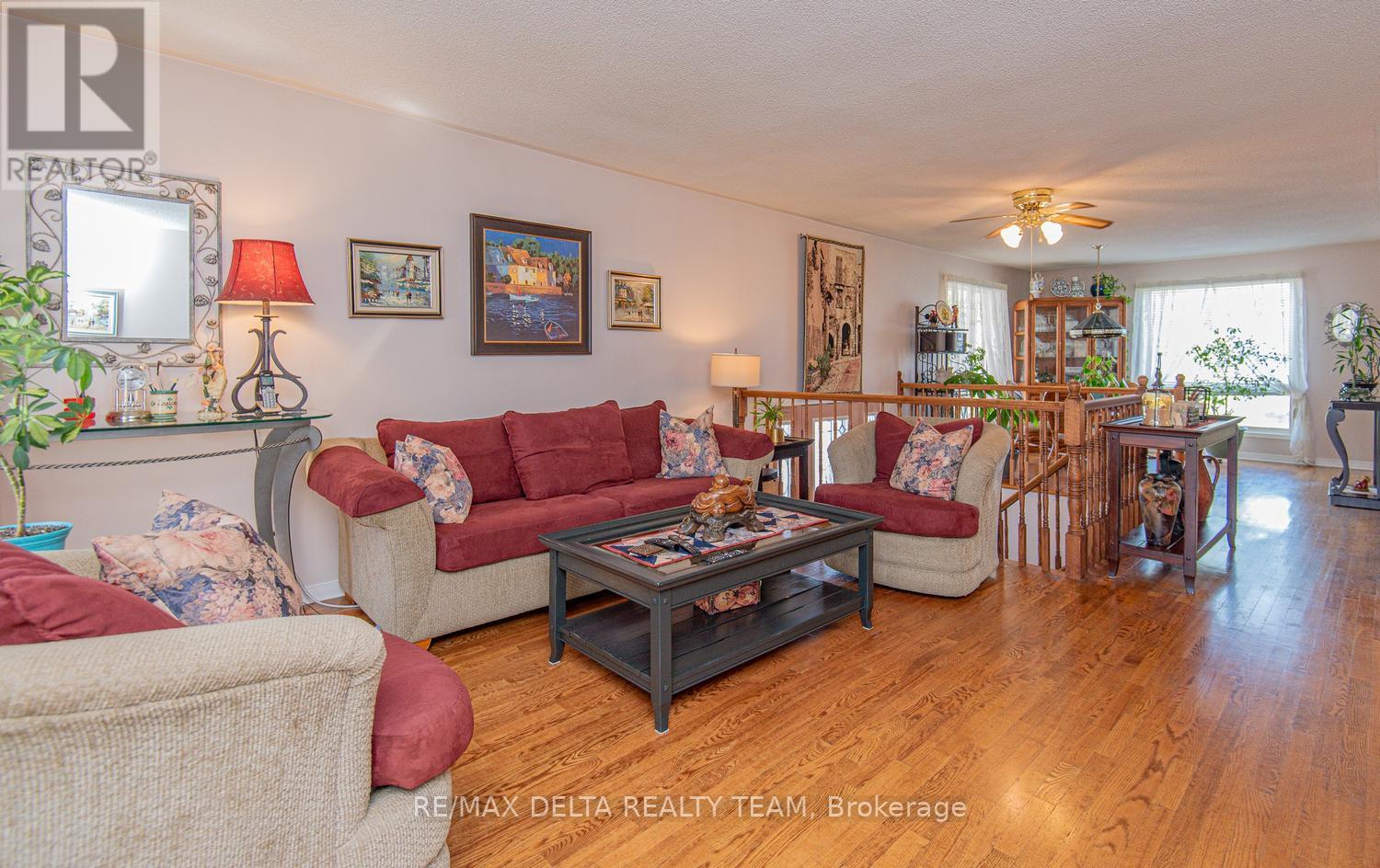 892 Scott Dupuis Way, Ottawa, Ontario  K1C 3A7 - Photo 7 - X13814168