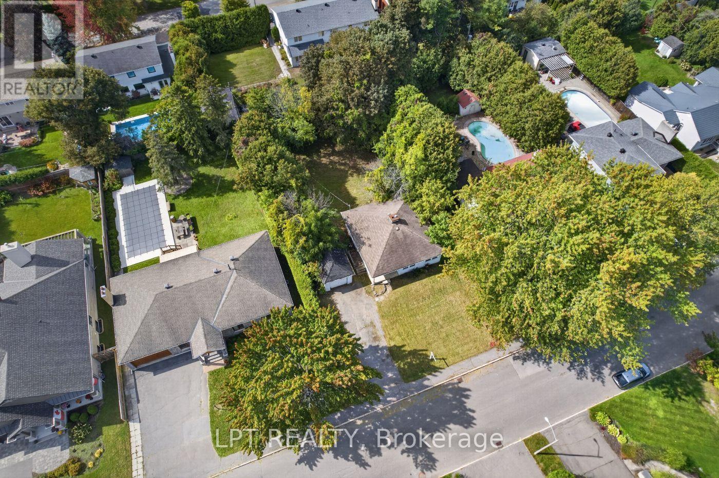 868 Mountainview Avenue, Ottawa, Ontario  K2B 5G2 - Photo 12 - X13814194