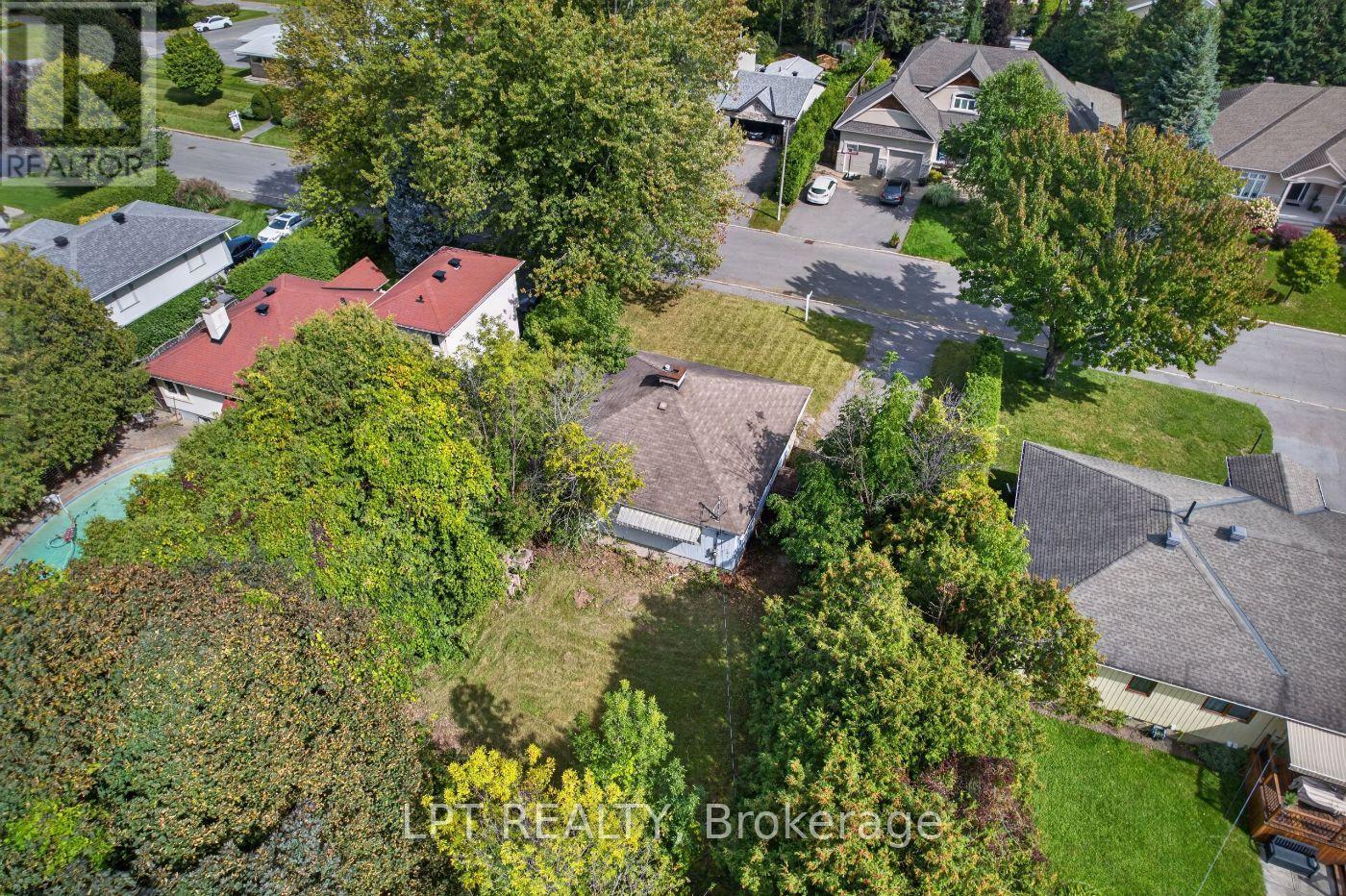 868 Mountainview Avenue, Ottawa, Ontario  K2B 5G2 - Photo 7 - X13814194