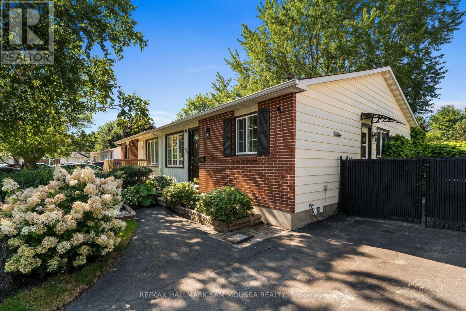 35 Ballantrae Way, Ottawa, Ontario  K2L 1N3 - Photo 5 - X13814210