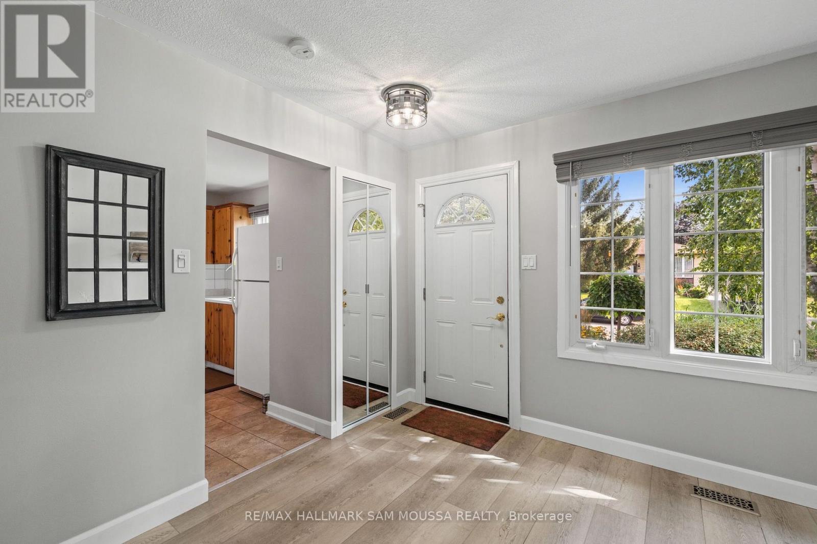 35 Ballantrae Way, Ottawa, Ontario  K2L 1N3 - Photo 6 - X13814210