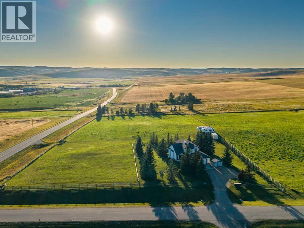 210243 102 Street W, Rural Foothills County, Alberta  T1S 0V4 - Photo 2 - A2346269