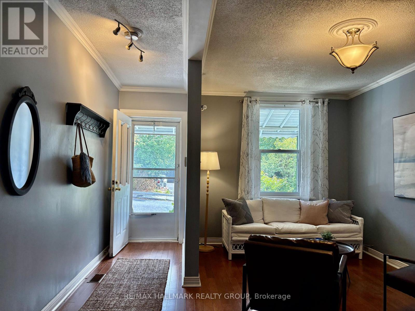 53 Louisa Street, Ottawa, Ontario  K1R 6Y7 - Photo 3 - X13814230