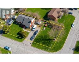 176 OAKRIDGE BOULEVARD, Ottawa, Ontario