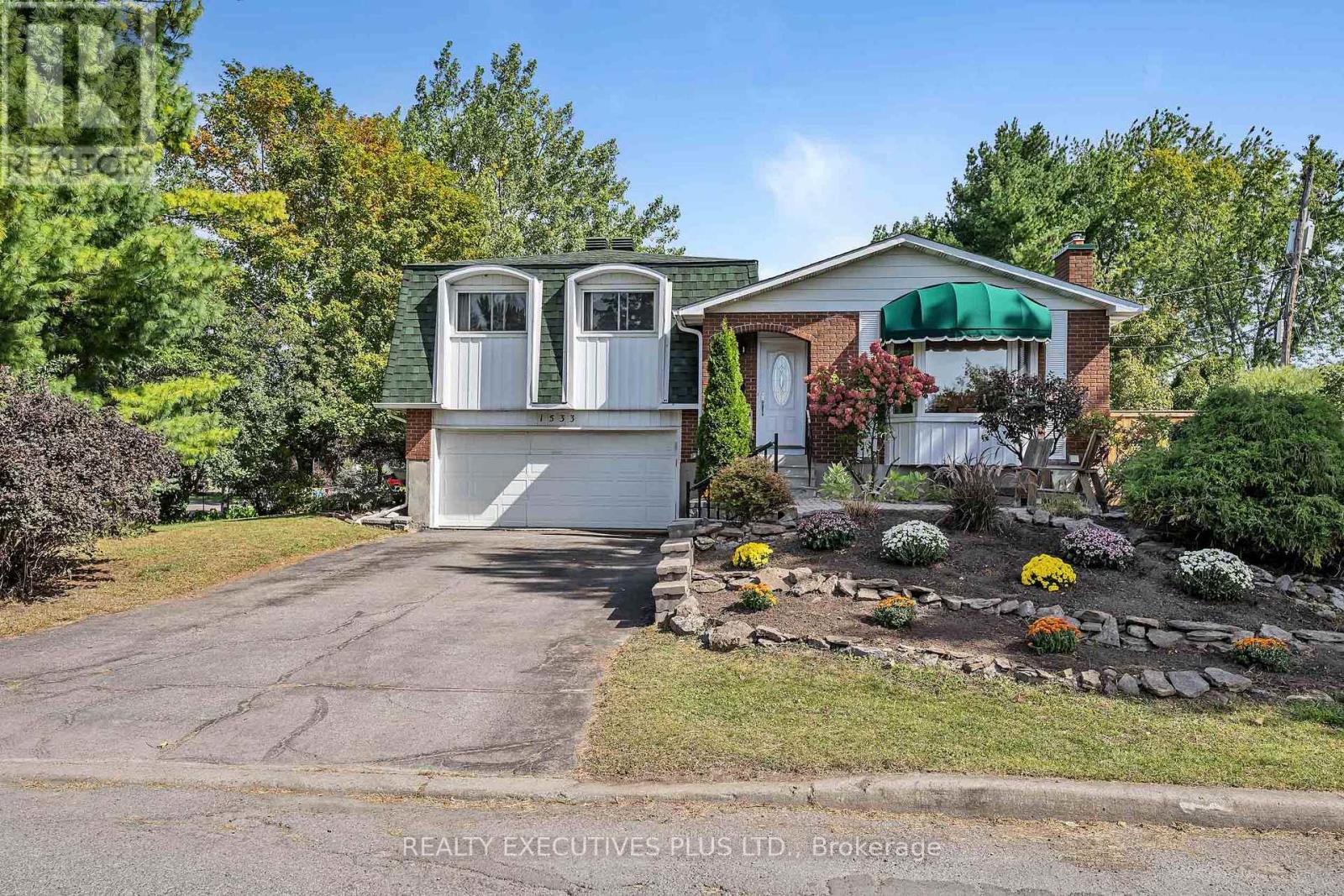 1533 PAYETTE DRIVE, Ottawa, Ontario