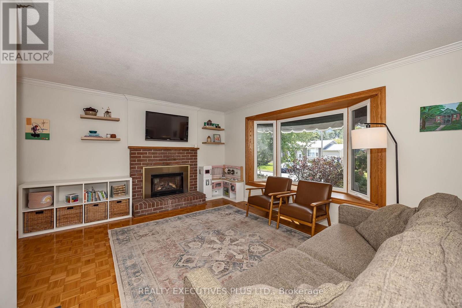 1533 Payette Drive, Ottawa, Ontario  K1E 1S8 - Photo 5 - X13814330