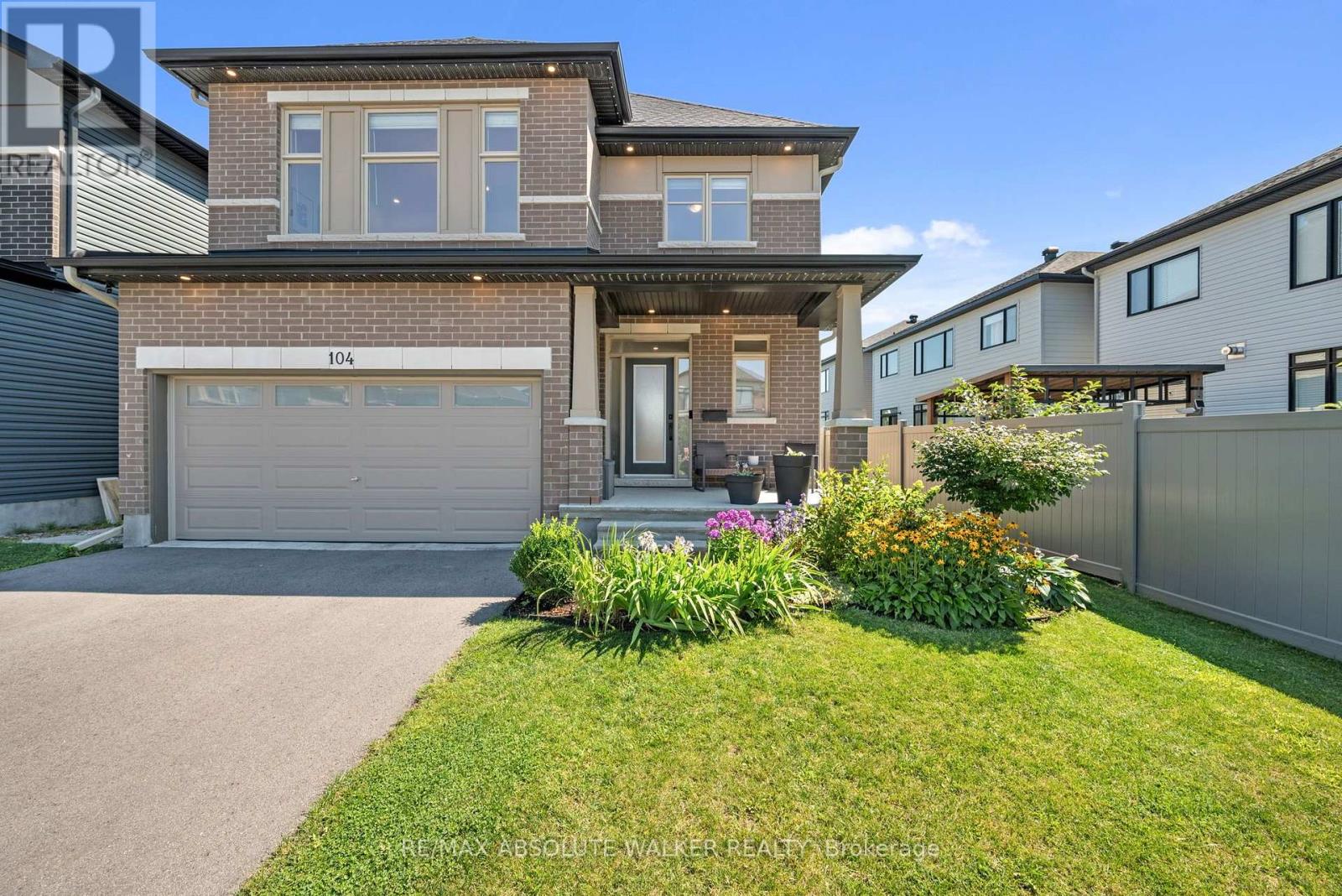 104 HEIRLOOM STREET, Ottawa, Ontario