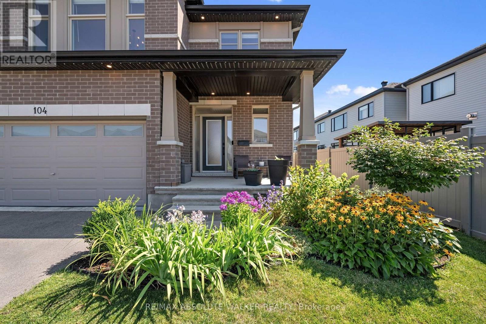 104 Heirloom Street, Ottawa, Ontario  K4M 0L3 - Photo 2 - X13814362