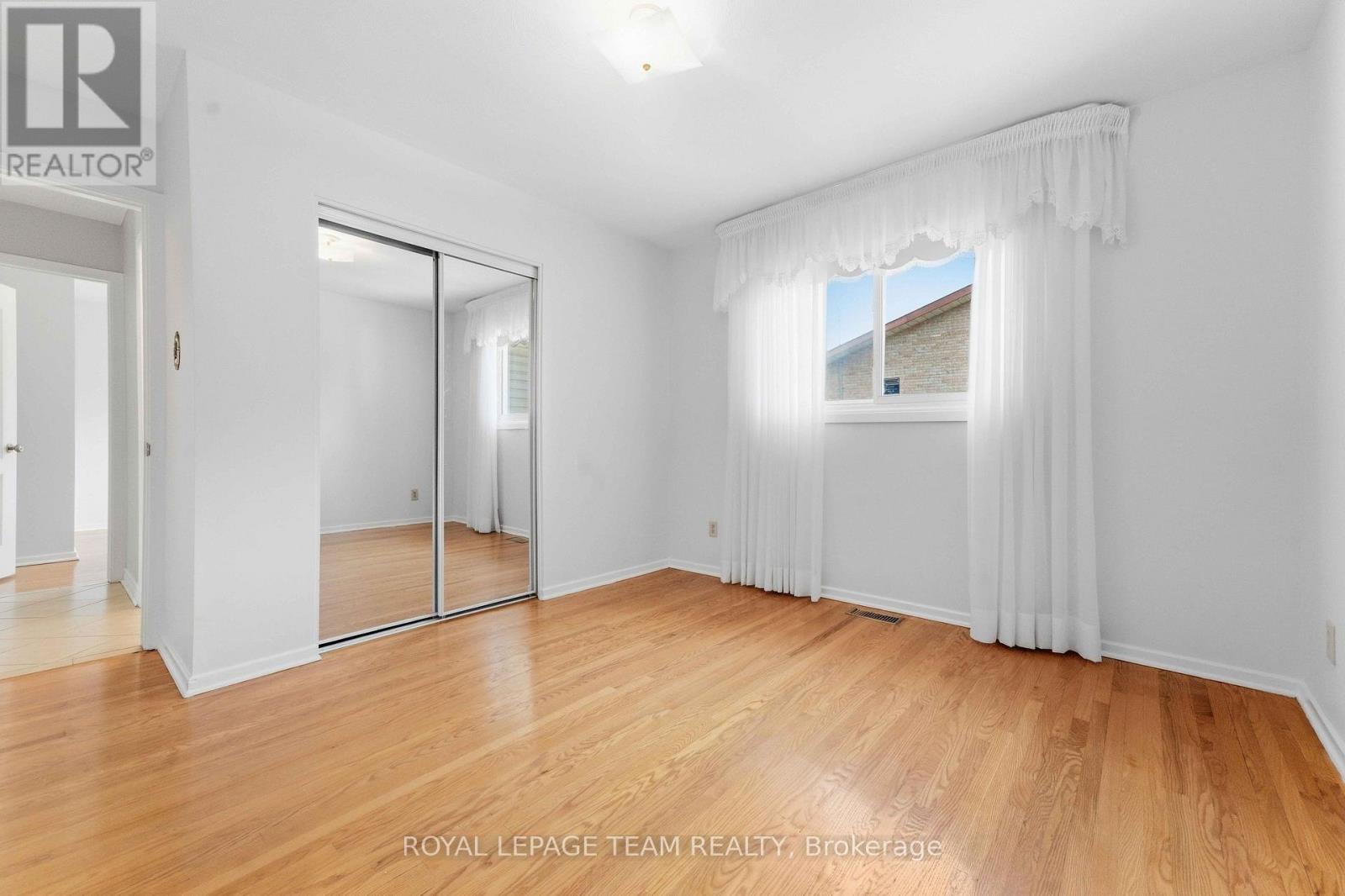 1515 Valmarie Avenue, Ottawa, Ontario  K2C 1V7 - Photo 11 - X13814454