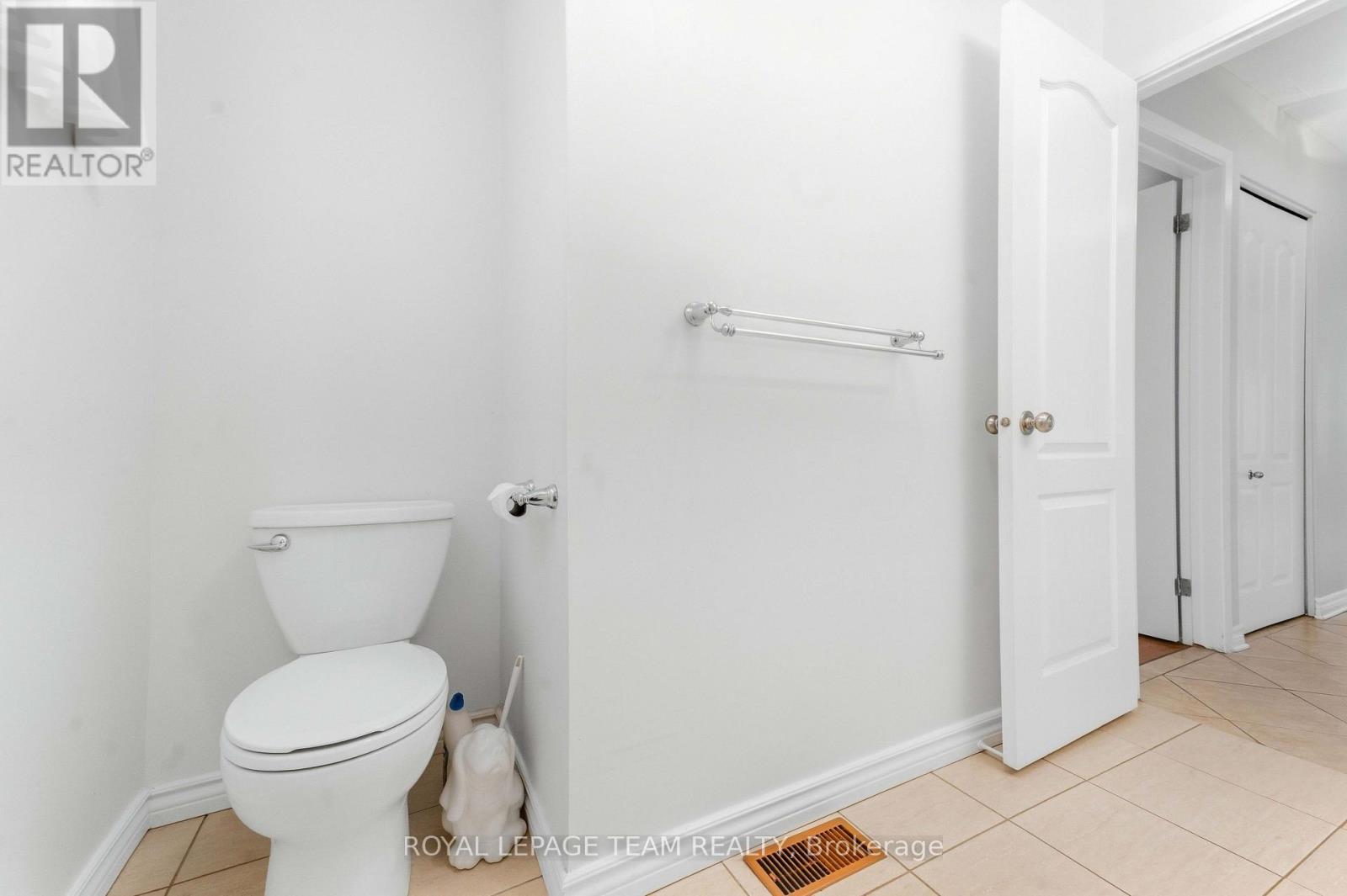 1515 Valmarie Avenue, Ottawa, Ontario  K2C 1V7 - Photo 16 - X13814454