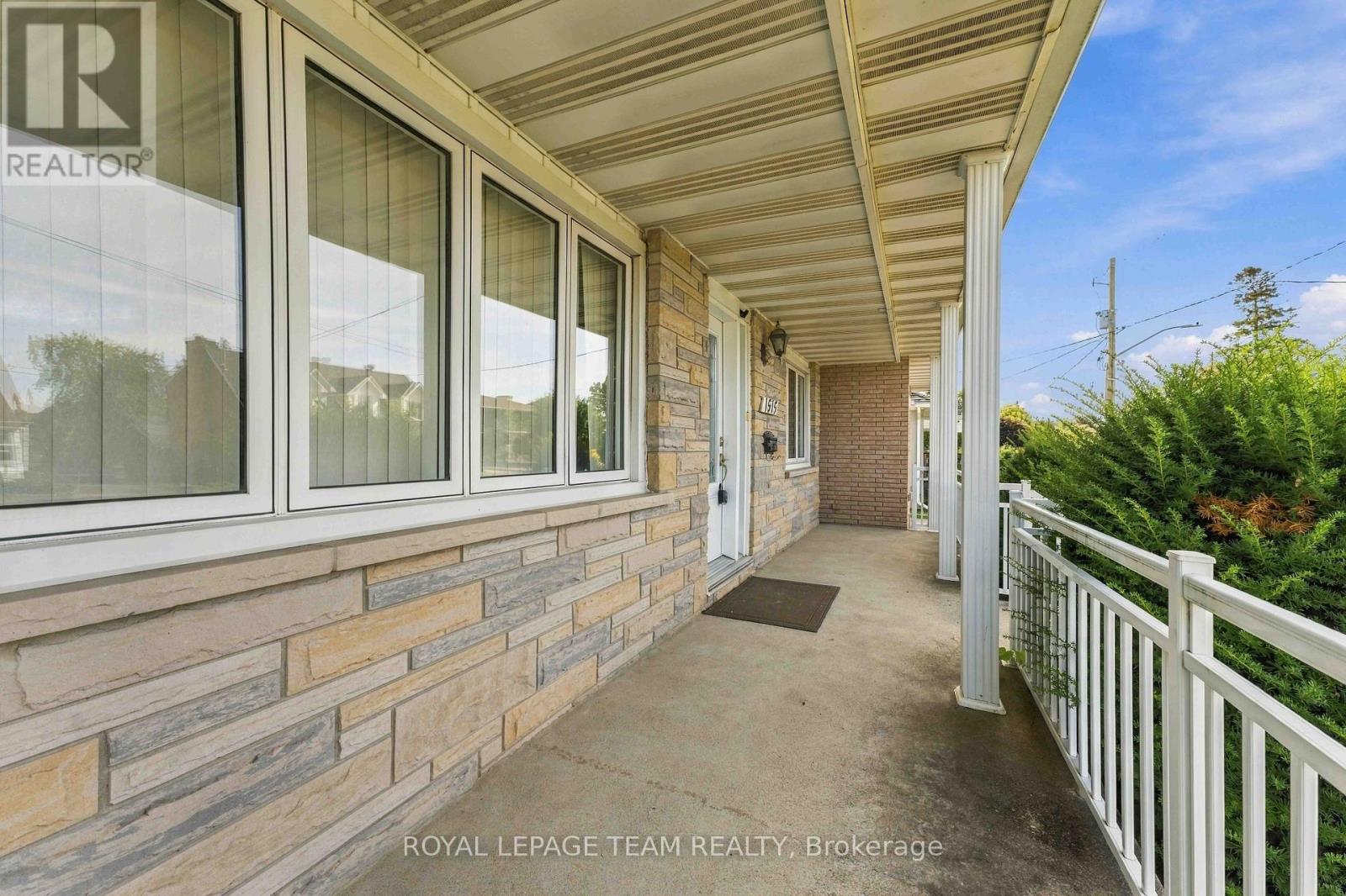 1515 Valmarie Avenue, Ottawa, Ontario  K2C 1V7 - Photo 3 - X13814454