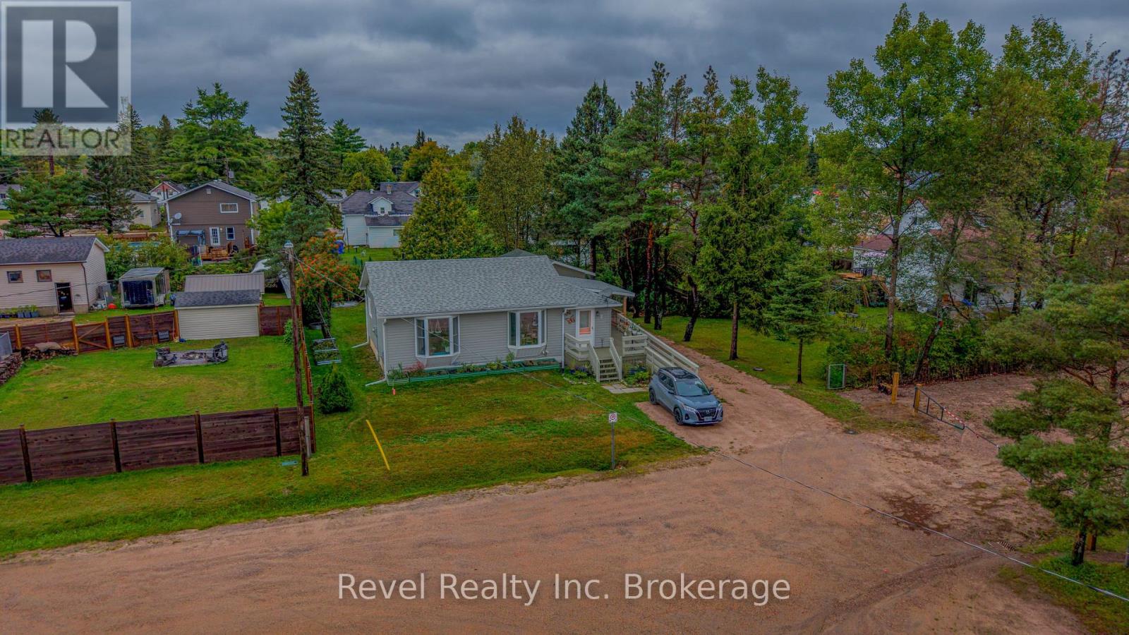 2 Lincoln Avenue, South River, Ontario  P0A 1X0 - Photo 3 - X13814302