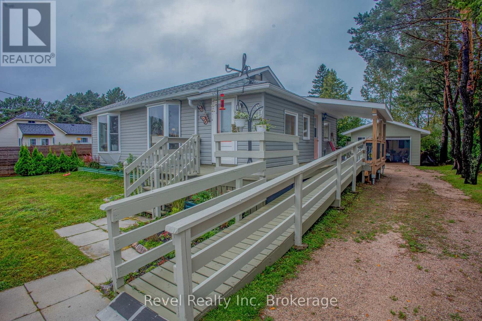 2 Lincoln Avenue, South River, Ontario  P0A 1X0 - Photo 5 - X13814302