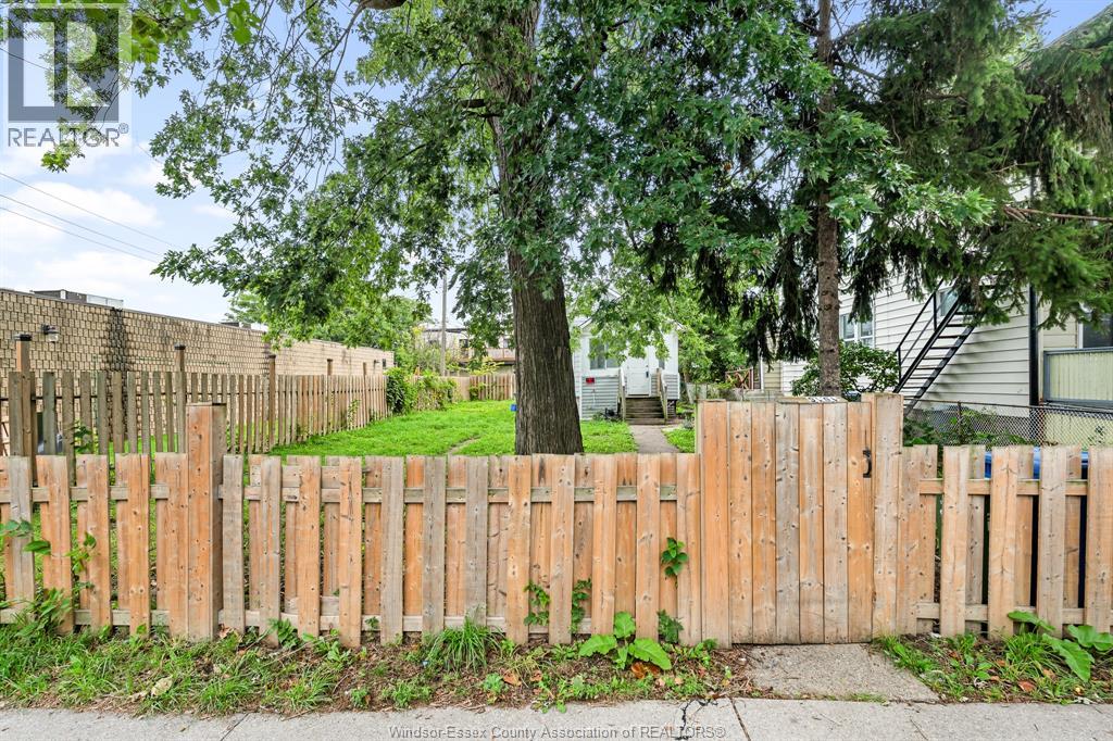 1016 Hickory Rd, Windsor, Ontario  N8Y 3S1 - Photo 25 - 26023129