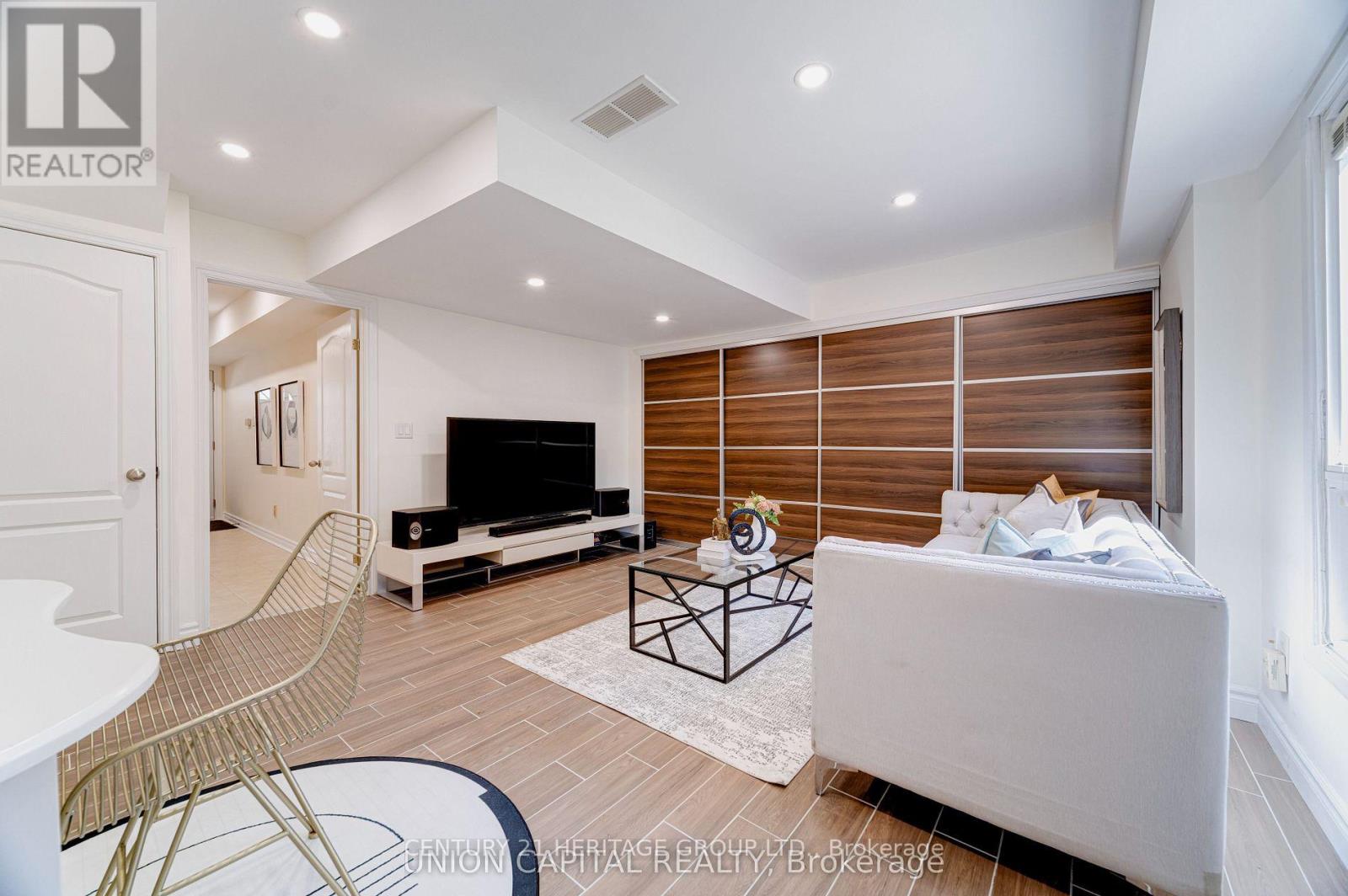 56 - 43 Purple Sageway, Toronto, Ontario  M2H 2Z6 - Photo 5 - C13814182