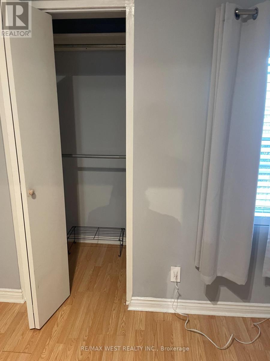 Main Floor - 281 Howland Avenue, Toronto, Ontario  M5R 3B8 - Photo 11 - C13814226