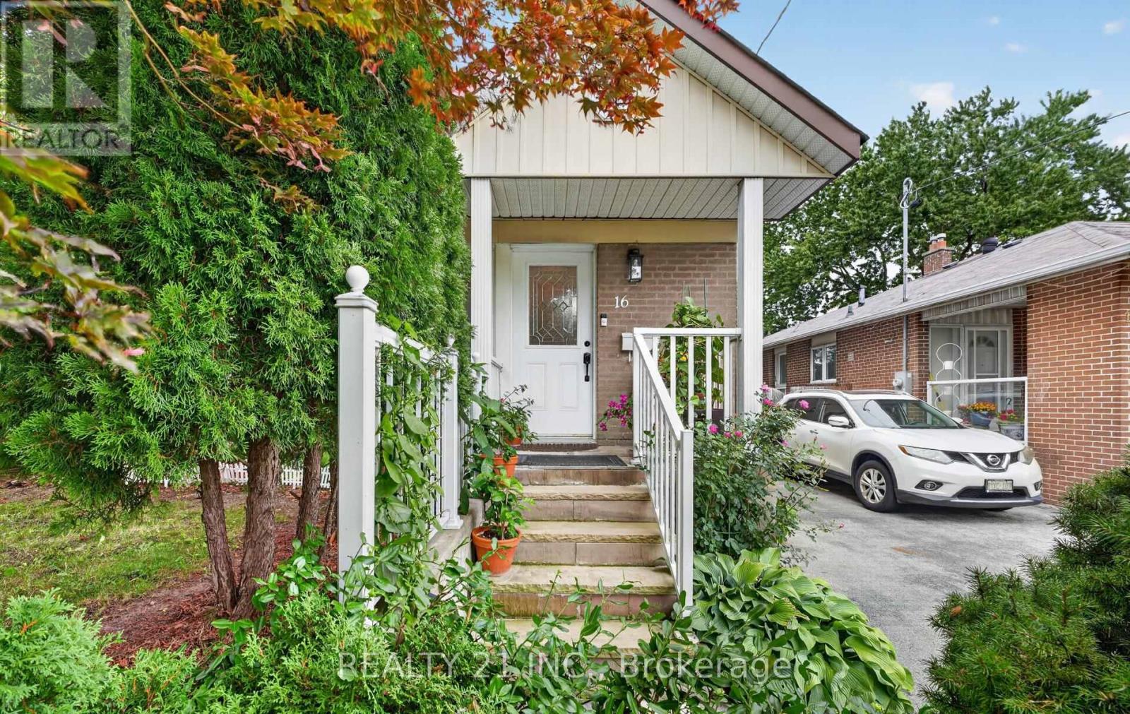 16 BALTRAY CRESCENT, Toronto, Ontario