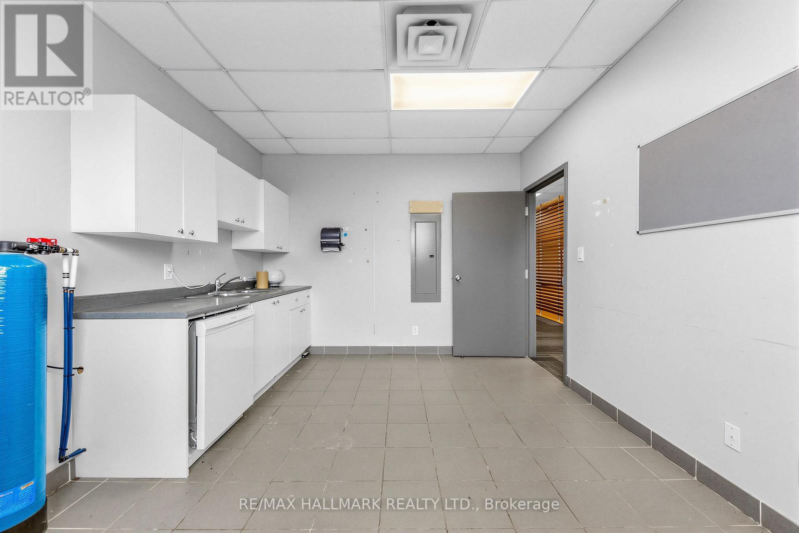 201 (Divisible) - 30 Kern Road, Toronto (Banbury-Don Mills), Ontario  M3B 1T1 - Photo 43 - C13814344