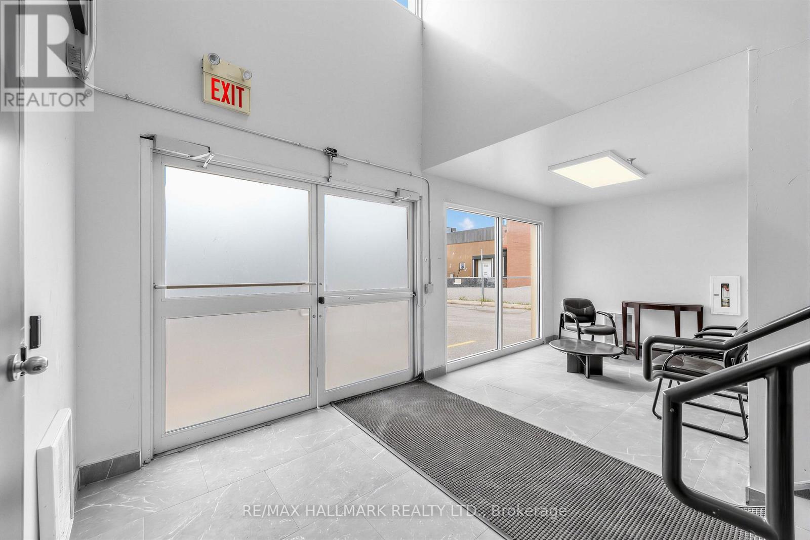 201 (Divisible) - 30 Kern Road, Toronto (Banbury-Don Mills), Ontario  M3B 1T1 - Photo 9 - C13814344