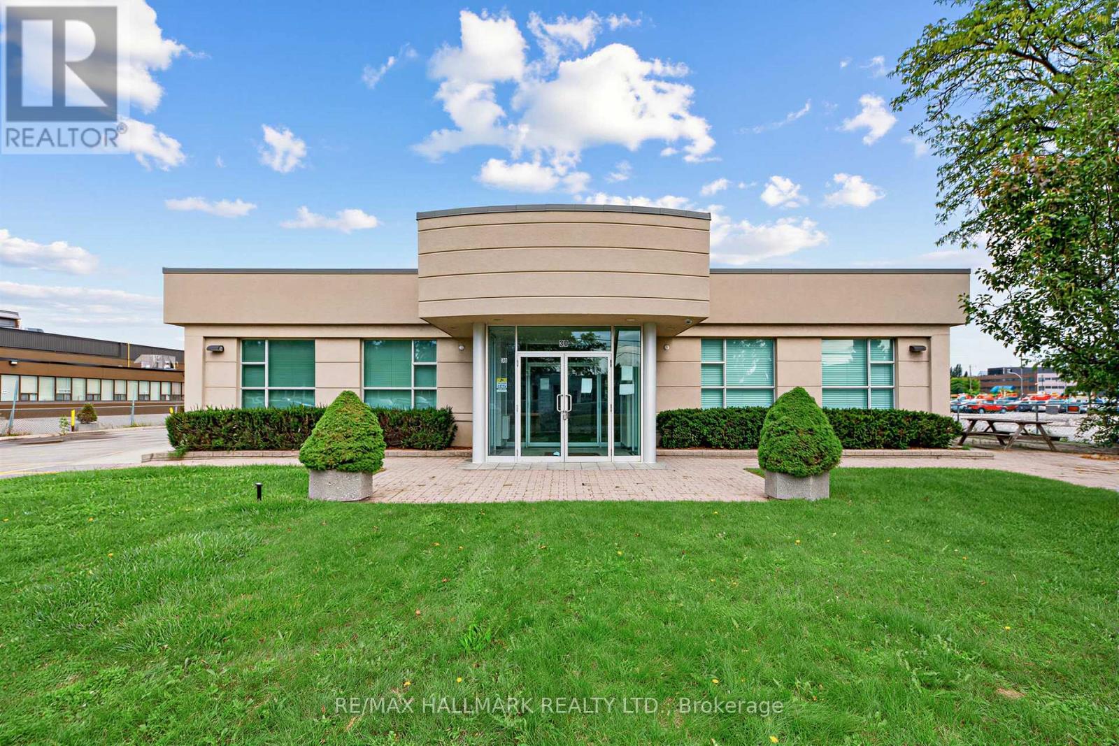 102 - 30 KERN ROAD, toronto (banbury-don mills), Ontario