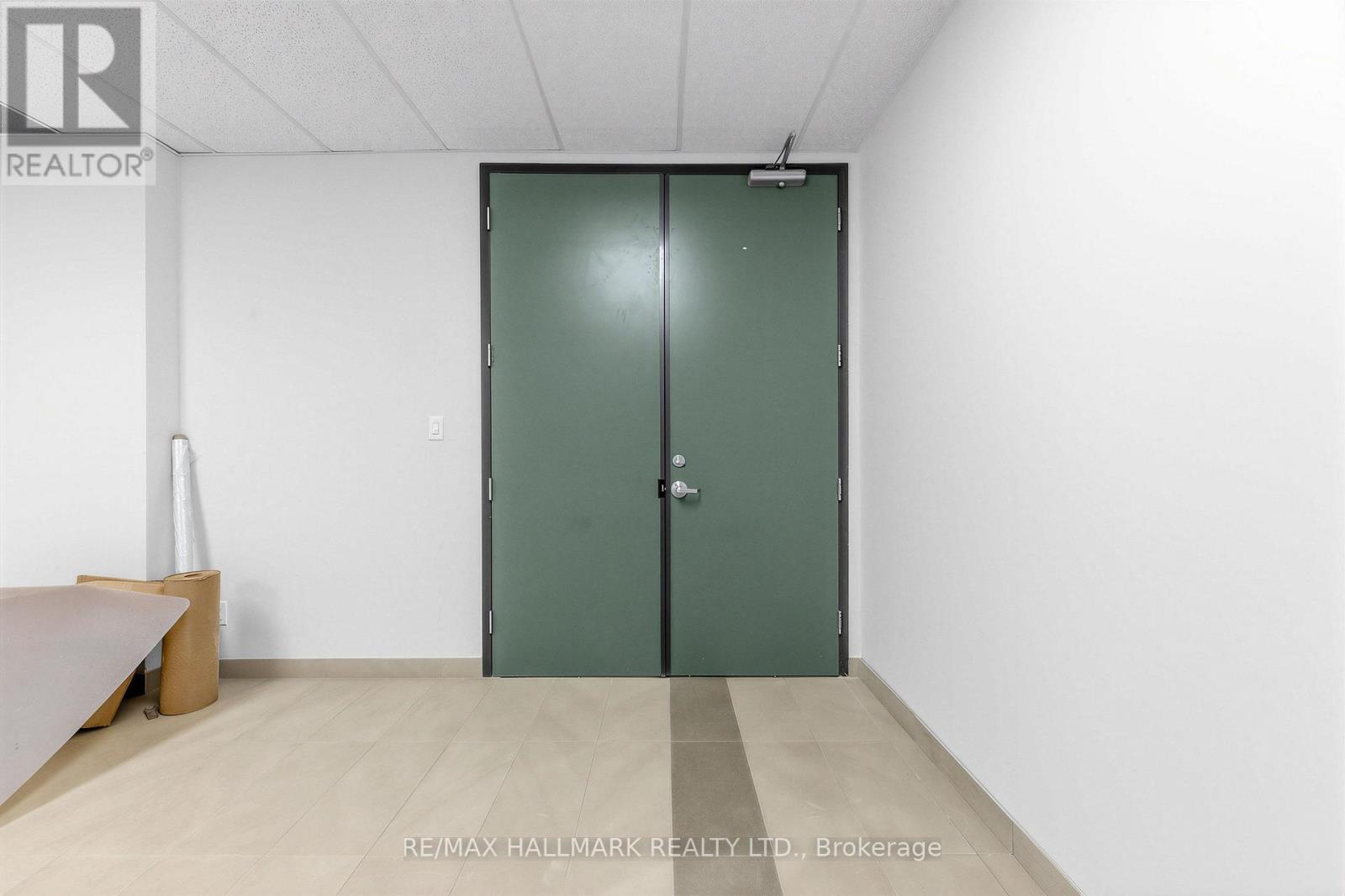 103 - 30 Kern Road, Toronto (Banbury-Don Mills), Ontario  M3B 1T1 - Photo 12 - C13814356