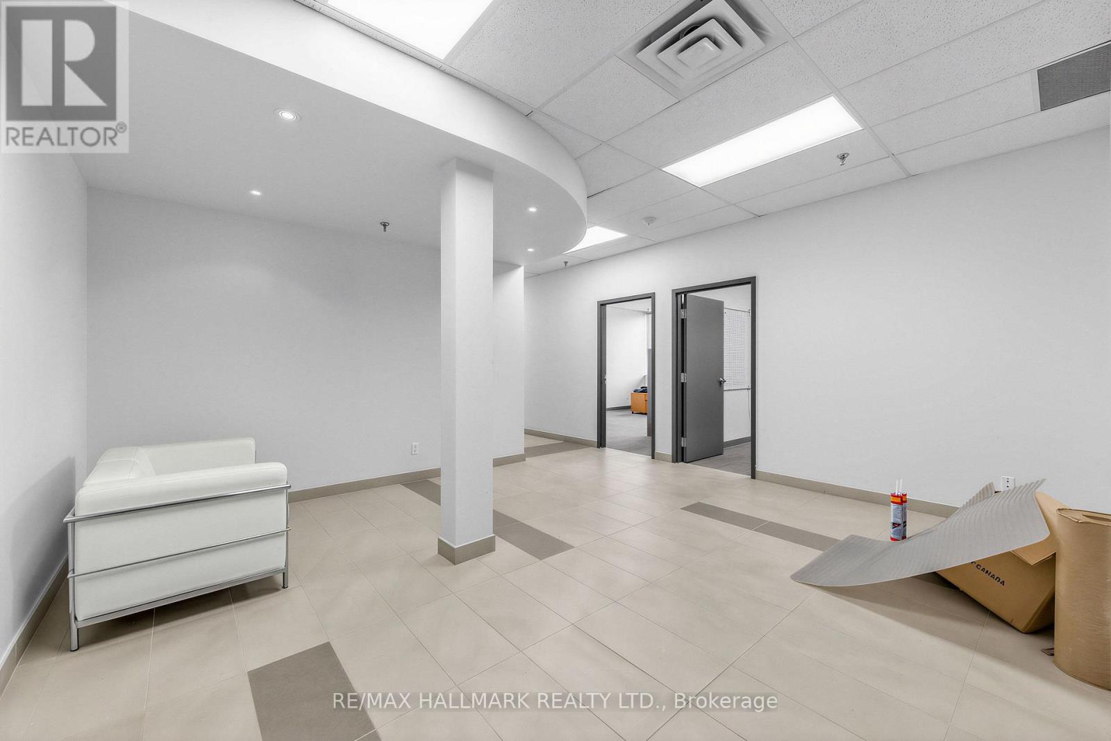 103 - 30 Kern Road, Toronto (Banbury-Don Mills), Ontario  M3B 1T1 - Photo 13 - C13814356