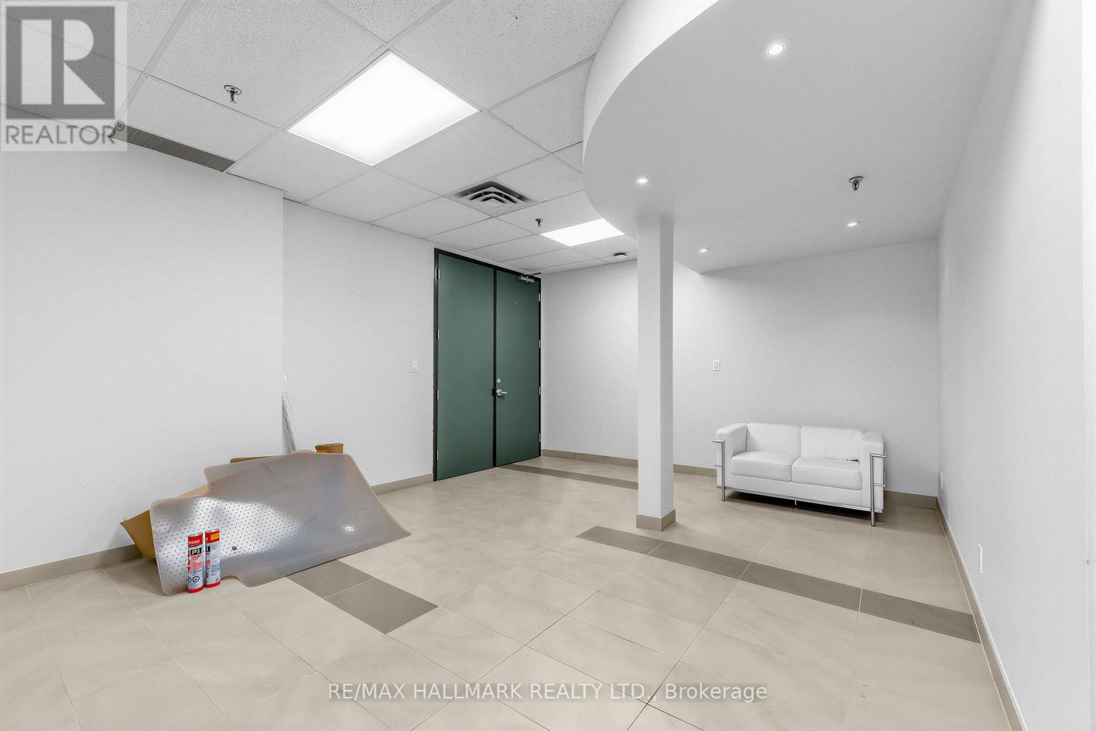 103 - 30 Kern Road, Toronto (Banbury-Don Mills), Ontario  M3B 1T1 - Photo 15 - C13814356