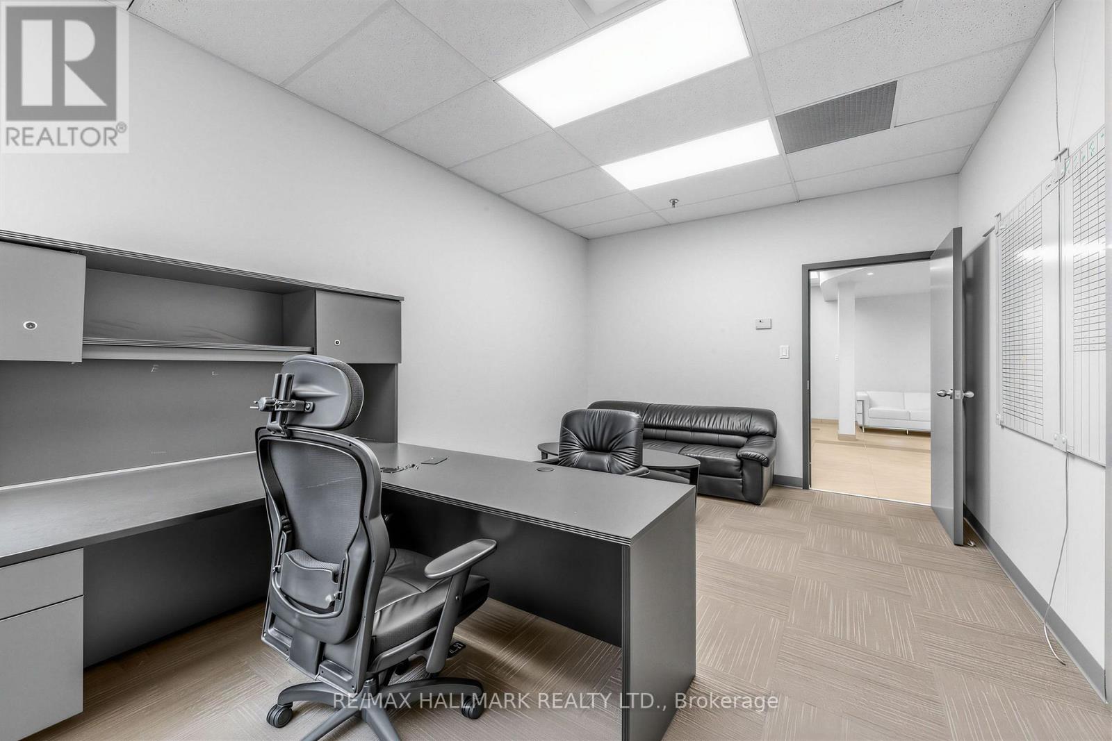 103 - 30 Kern Road, Toronto (Banbury-Don Mills), Ontario  M3B 1T1 - Photo 17 - C13814356