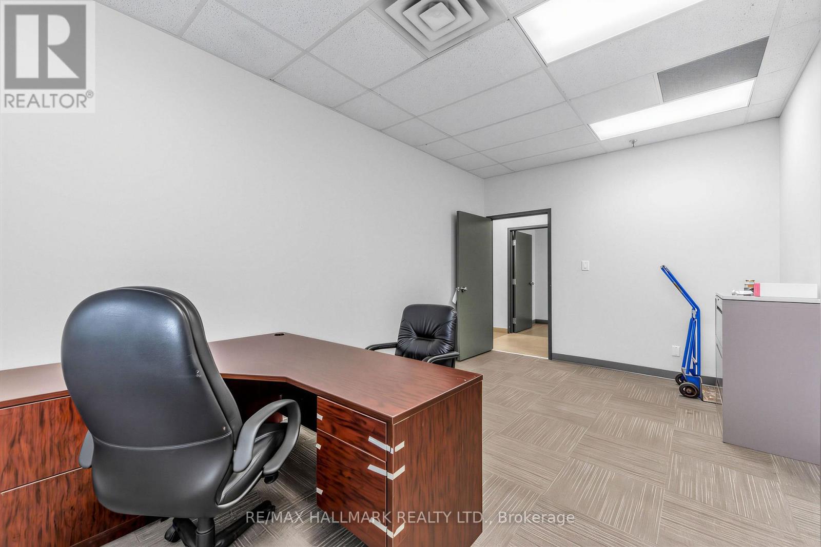 103 - 30 Kern Road, Toronto (Banbury-Don Mills), Ontario  M3B 1T1 - Photo 26 - C13814356