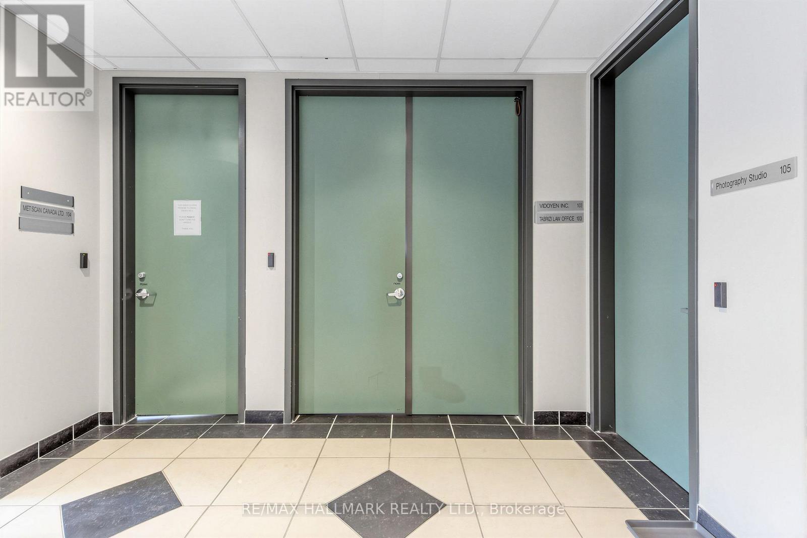 103 - 30 Kern Road, Toronto (Banbury-Don Mills), Ontario  M3B 1T1 - Photo 28 - C13814356