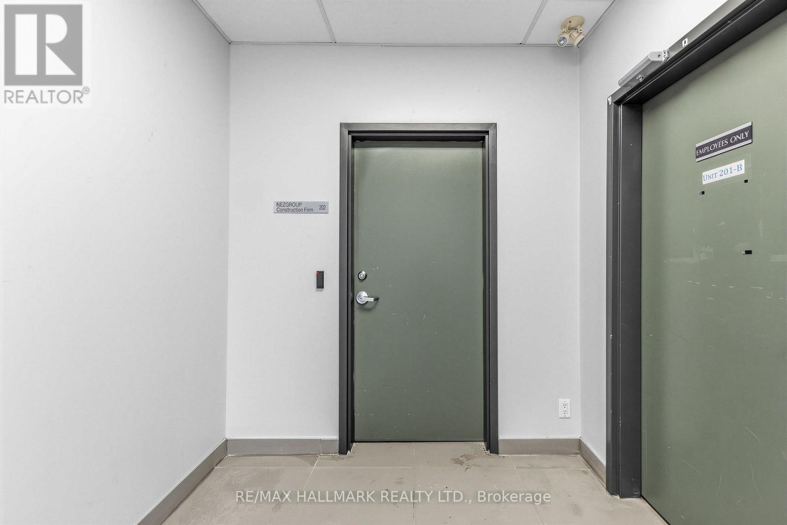 202 - 30 Kern Road, Toronto (Banbury-Don Mills), Ontario  M3B 1T1 - Photo 10 - C13814368