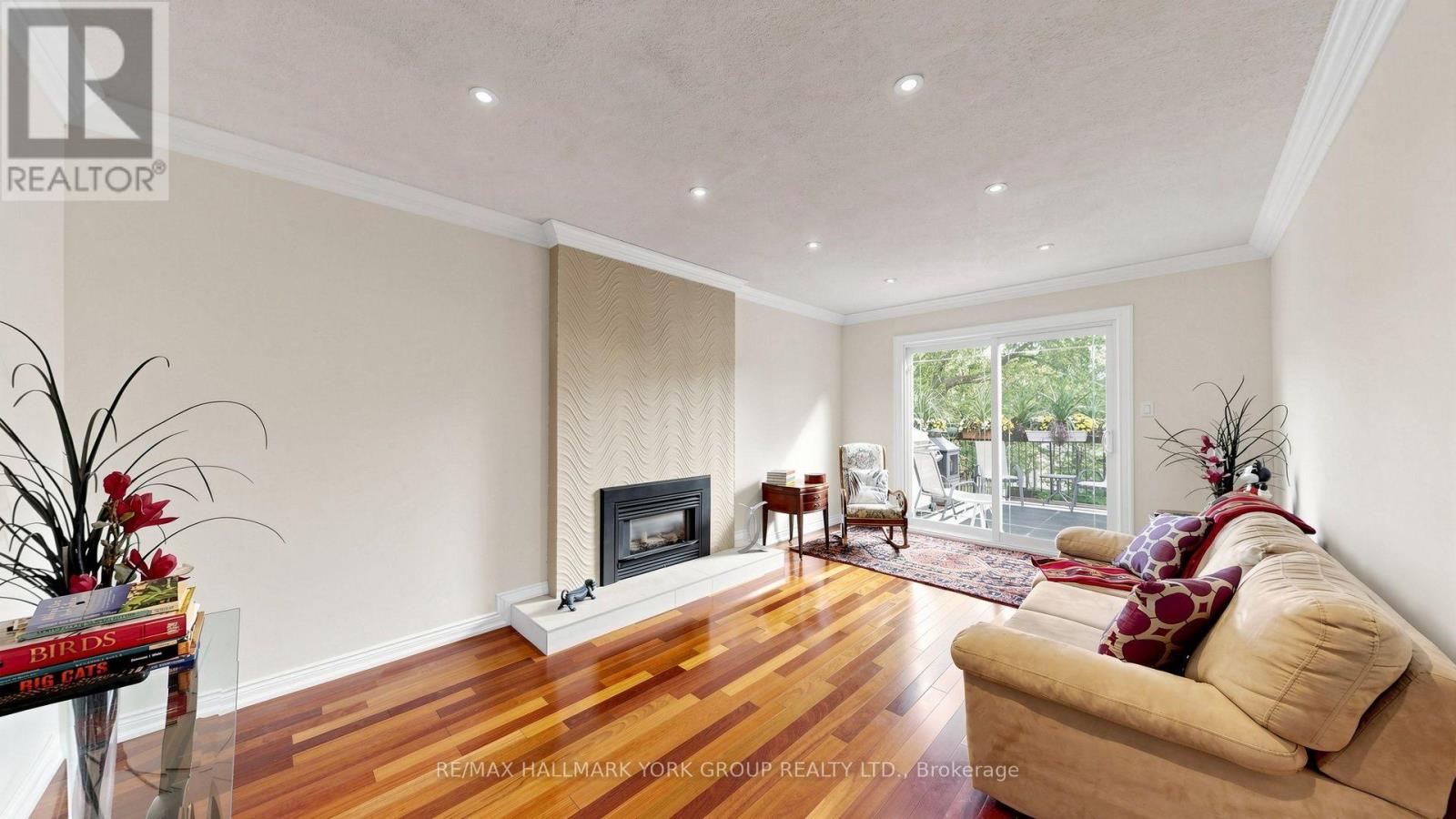 45 Pinnacle Road, Toronto (St. Andrew-Windfields), Ontario  M2L 2V6 - Photo 17 - C13814398