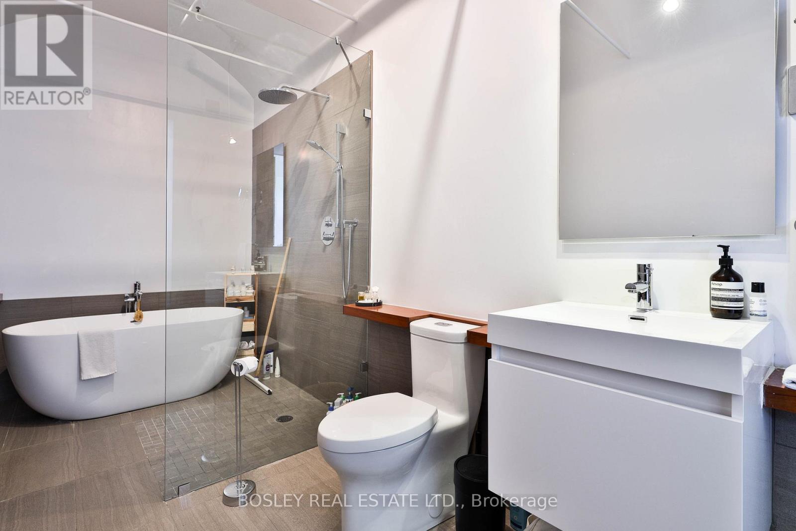405 - 915 King Street W, Toronto, Ontario  M6K 3M2 - Photo 15 - C13814462