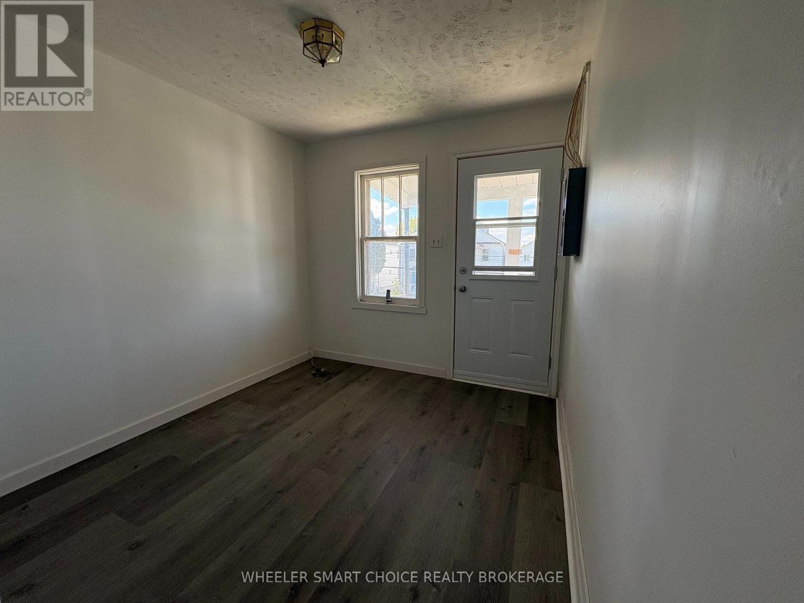 337 St Felix Street, Cornwall, Ontario  K6H 5A7 - Photo 2 - X13814428