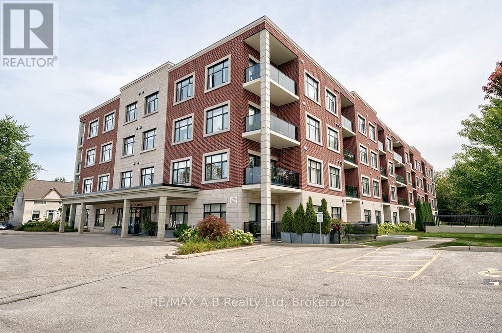 102 - 255 JOHN STREET N, Stratford, Ontario