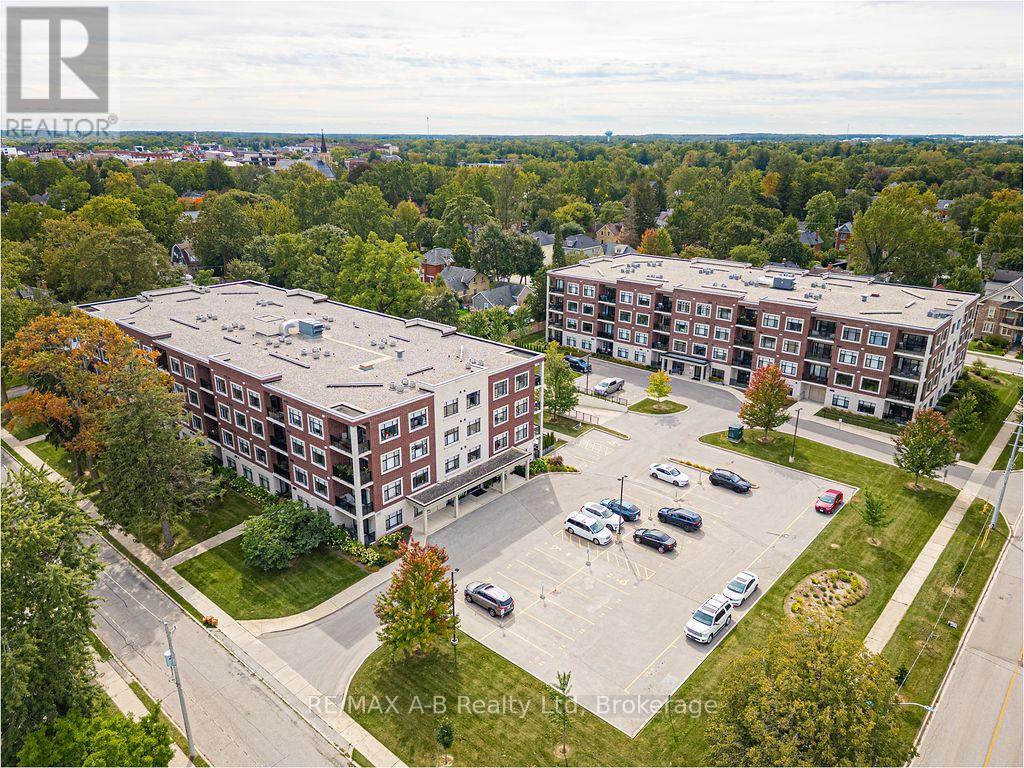 102 - 255 John Street N, Stratford, Ontario  N5A 0G7 - Photo 2 - X13814254