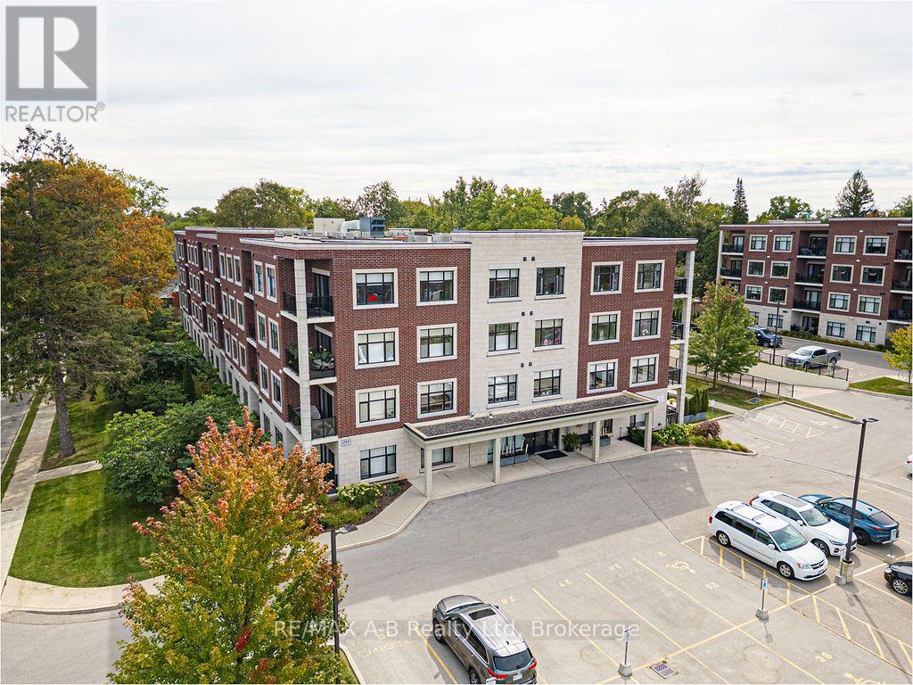 102 - 255 John Street N, Stratford, Ontario  N5A 0G7 - Photo 3 - X13814254