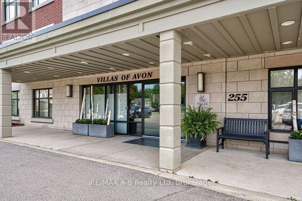 102 - 255 John Street N, Stratford, Ontario  N5A 0G7 - Photo 5 - X13814254