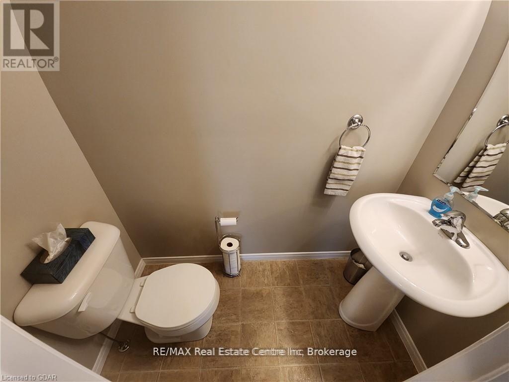 95 - 35 Mountford Drive, Guelph, Ontario  N1E 0G6 - Photo 8 - X13814378