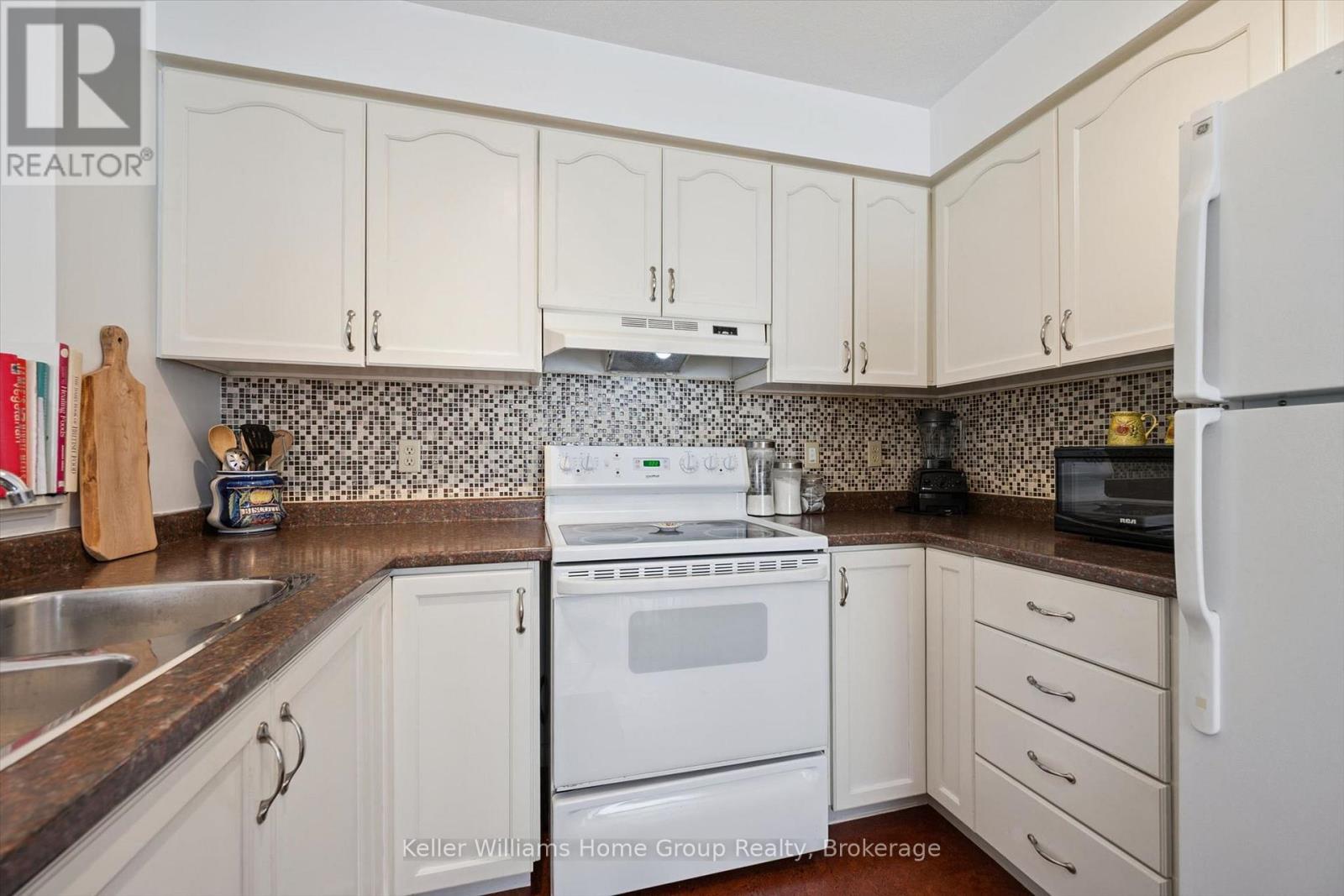 36 Patrick Boulevard, Centre Wellington, Ontario N0B 1S0 - Photo 11 - X13814442