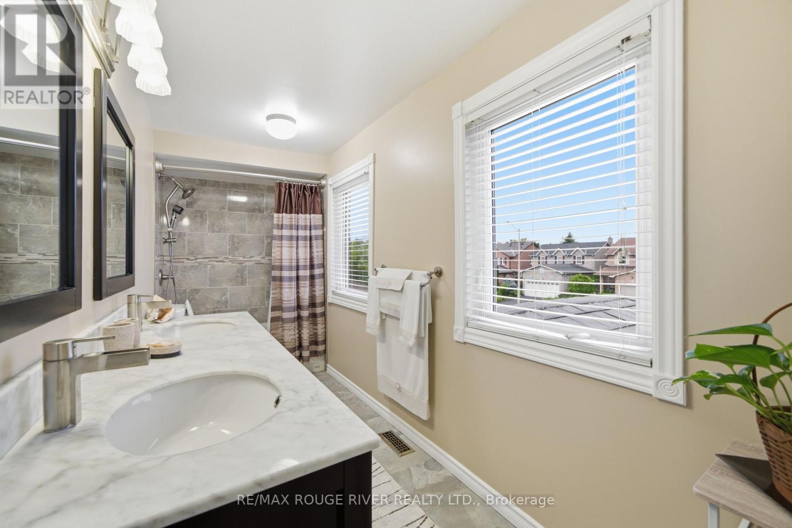561 Cattail Court, Pickering, Ontario  L1V 6A2 - Photo 40 - E13814170