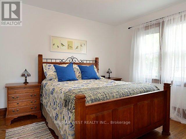 811 Coxwell Avenue, Toronto, Ontario  M4C 3E5 - Photo 10 - E13814284