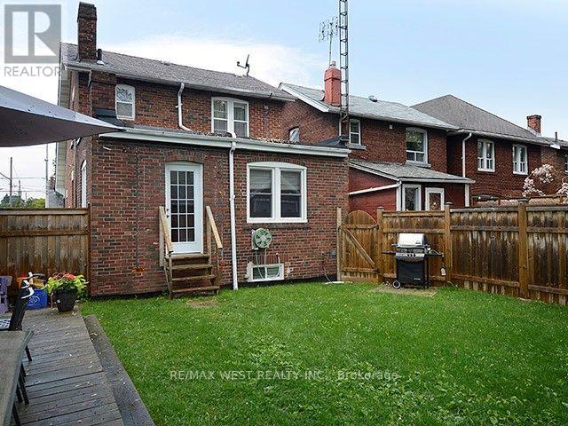 811 Coxwell Avenue, Toronto, Ontario  M4C 3E5 - Photo 16 - E13814284