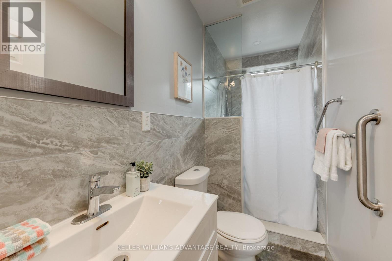 530 Carlaw Avenue, Toronto, Ontario  M4K 3J5 - Photo 18 - E13814380