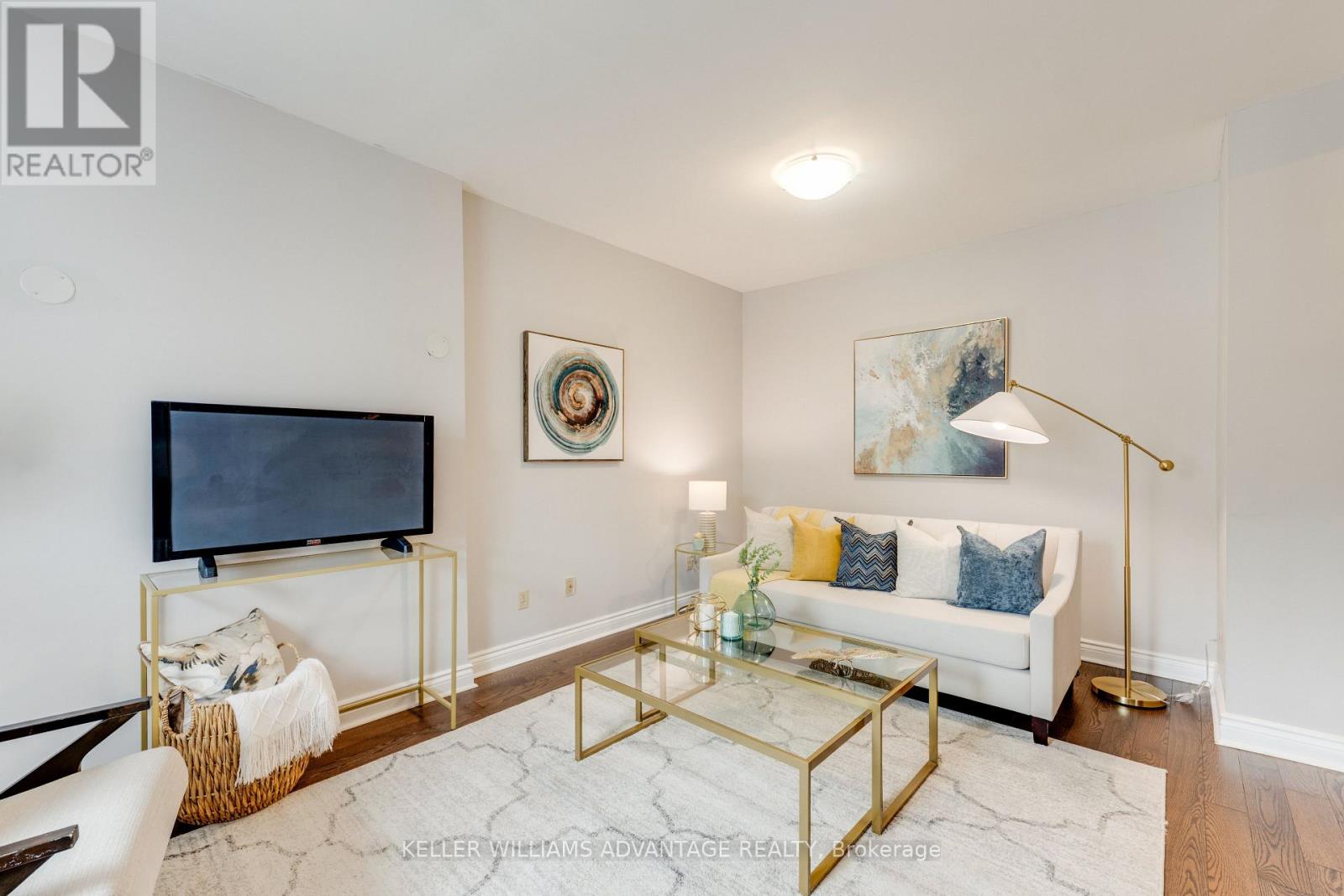 530 Carlaw Avenue, Toronto, Ontario  M4K 3J5 - Photo 9 - E13814380