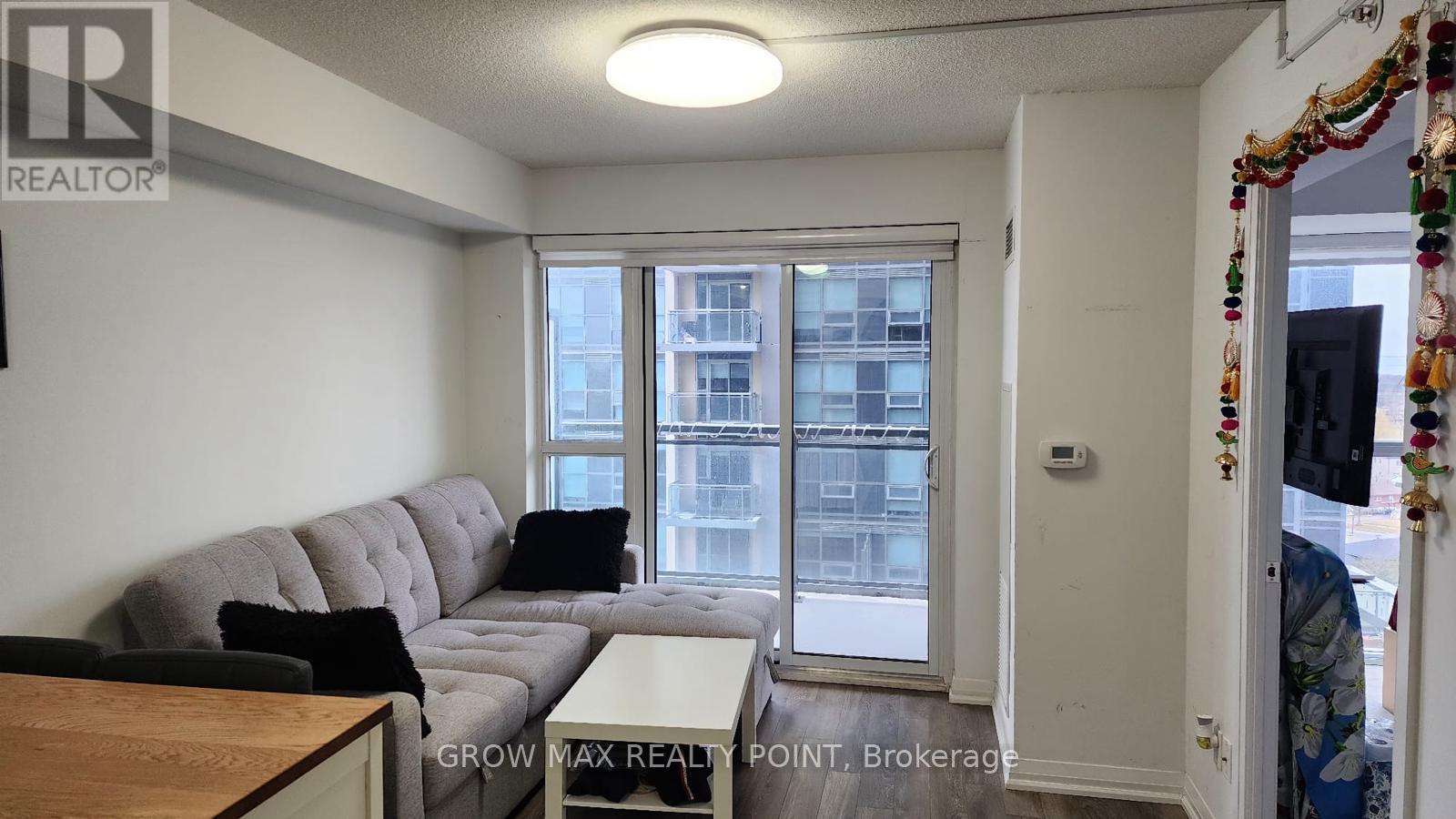 907 - 30 Meadowglen Place, Toronto, Ontario  M1G 0A6 - Photo 3 - E13814406