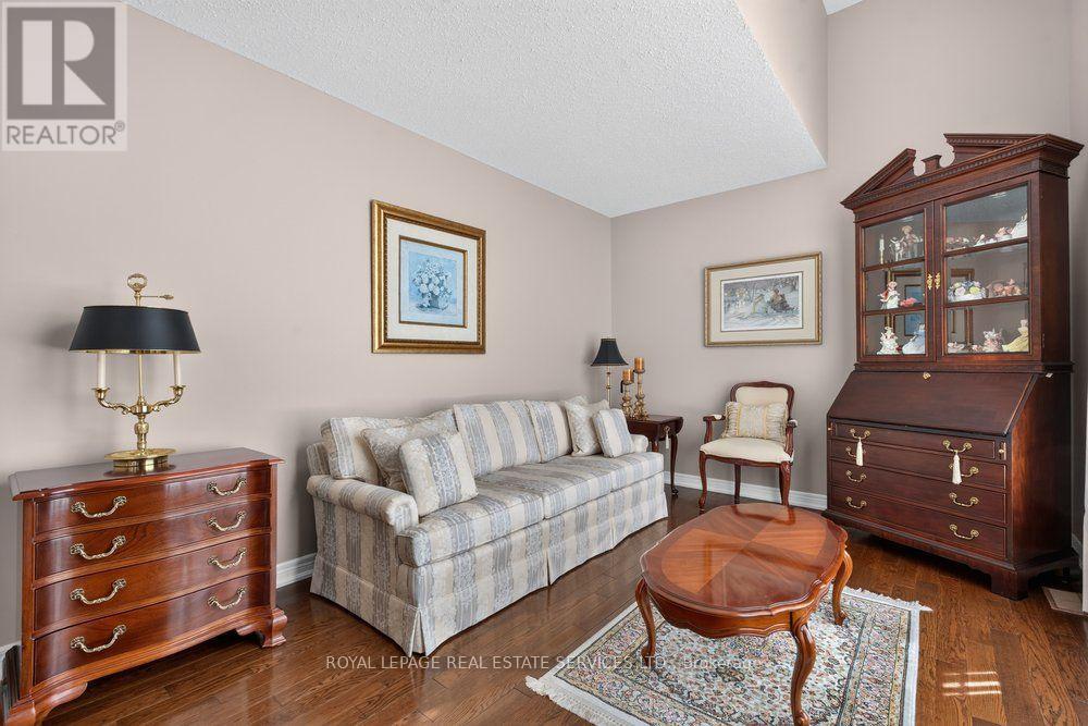 36 Worthington Drive, Clarington, Ontario  L1E 3A5 - Photo 4 - E13814444